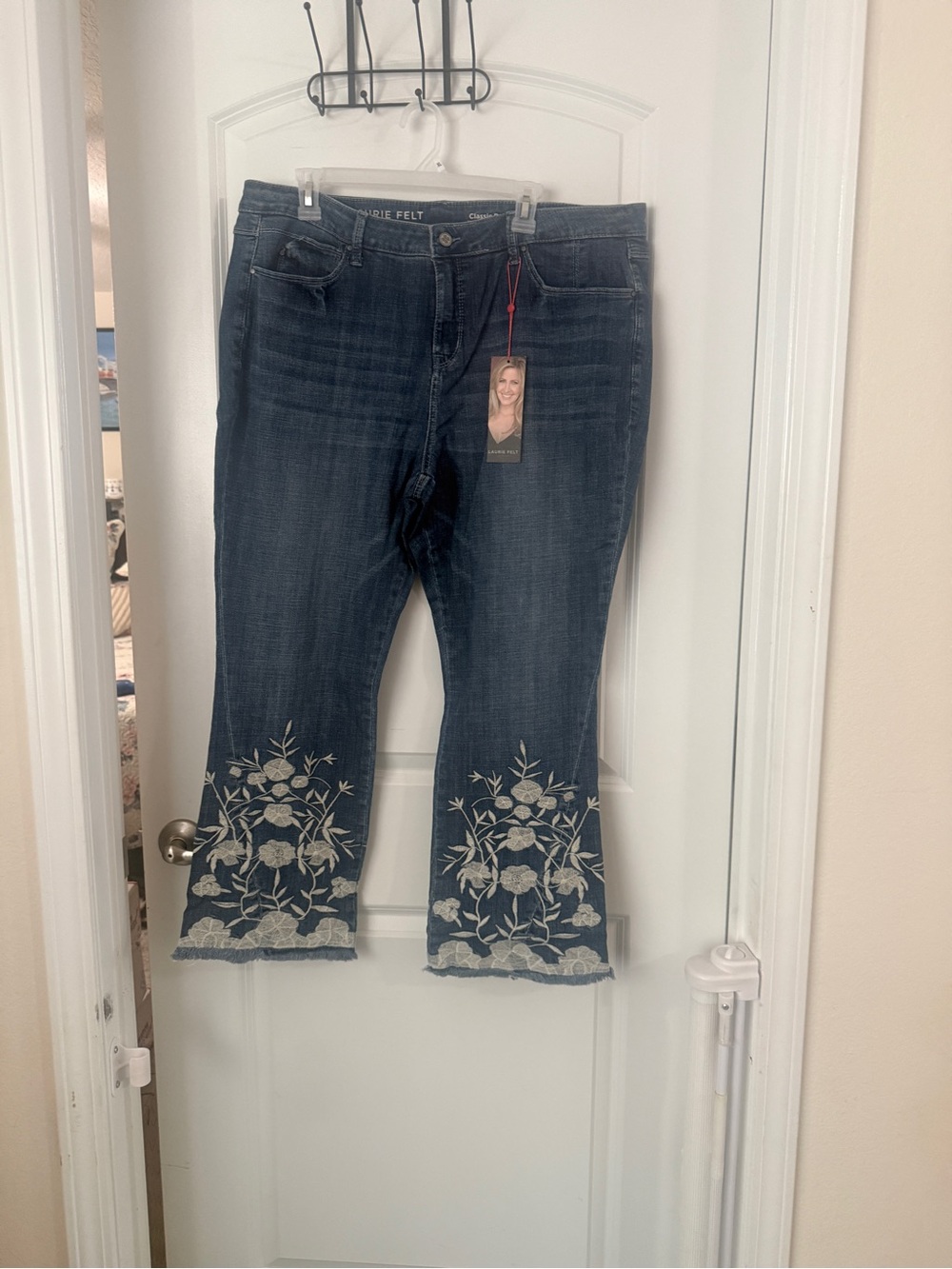 Laurie Felt Dark Blue Wide Leg Jeans with Ivory Floral Embroidery